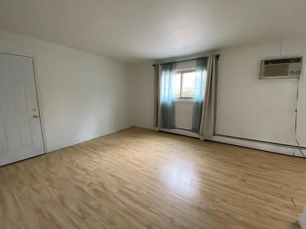 $1,375 | 8956 Griggs Avenue, Unit 2, Circle Pines, MN 55014