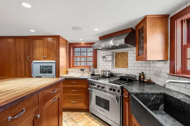 $1,490,000 | 164-166 Water Street, Newburyport, MA 01950