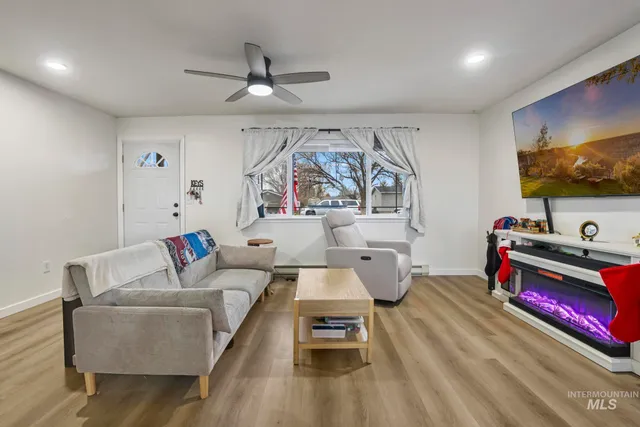 $325,000 | 3083 Dickson Avenue, Twin Falls, ID 83301