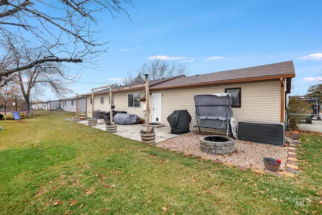 $325,000 | 3083 Dickson Avenue, Twin Falls, ID 83301