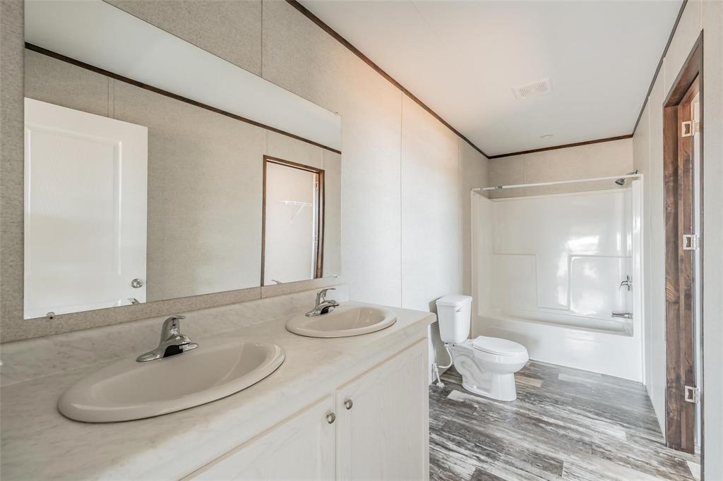 4670 Lone Star Road Poolville, TX 76487 - Photo 33 of 40