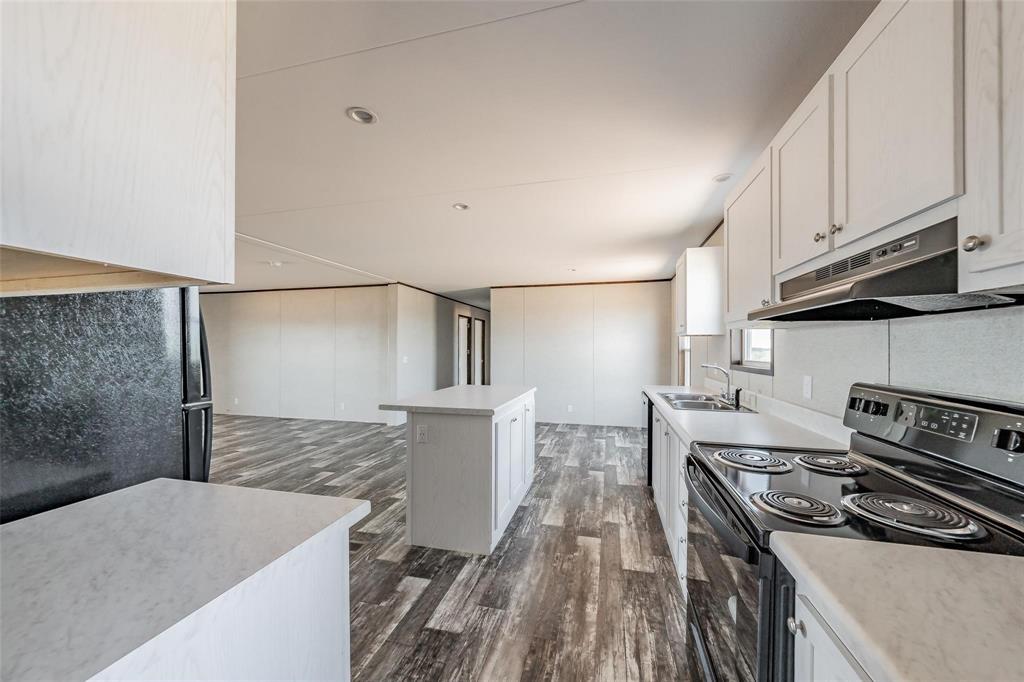 4670 Lone Star Road Poolville, TX 76487 - Photo 7 of 40