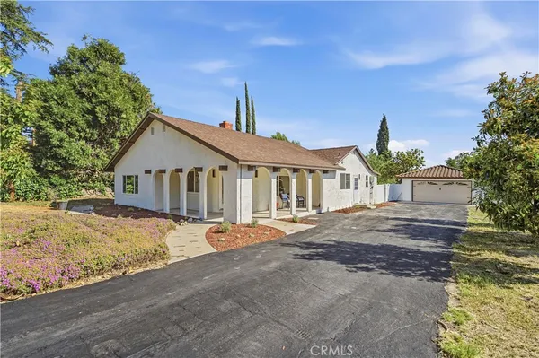 $1,249,000 | 944 Alamosa Drive, Claremont, CA 91711