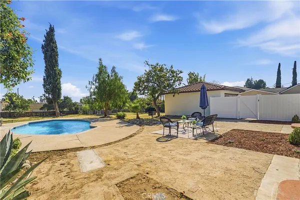 $1,249,000 | 944 Alamosa Drive, Claremont, CA 91711