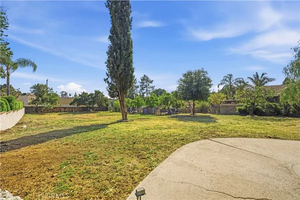 $1,249,000 | 944 Alamosa Drive, Claremont, CA 91711