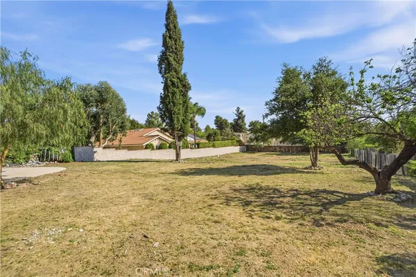 $1,249,000 | 944 Alamosa Drive, Claremont, CA 91711