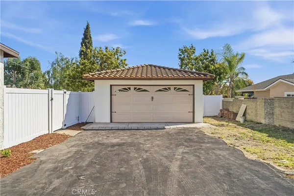 $1,249,000 | 944 Alamosa Drive, Claremont, CA 91711