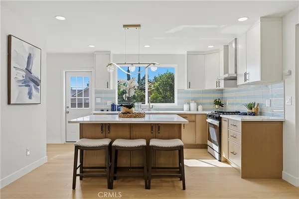 $1,249,000 | 944 Alamosa Drive, Claremont, CA 91711