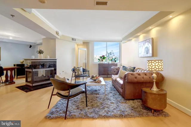 $899,000 | 1276 North Wayne Street, Unit 628, Arlington, VA 22201