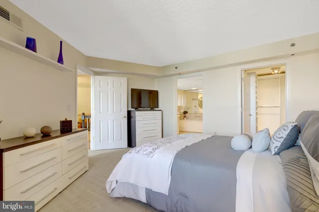 $899,000 | 1276 North Wayne Street, Unit 628, Arlington, VA 22201