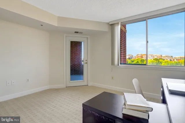 $899,000 | 1276 North Wayne Street, Unit 628, Arlington, VA 22201