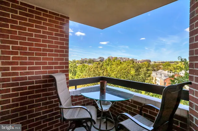 $899,000 | 1276 North Wayne Street, Unit 628, Arlington, VA 22201