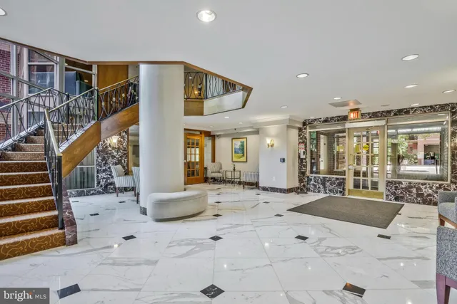 $899,000 | 1276 North Wayne Street, Unit 628, Arlington, VA 22201