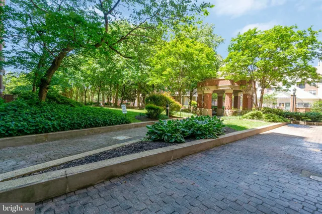 $899,000 | 1276 North Wayne Street, Unit 628, Arlington, VA 22201