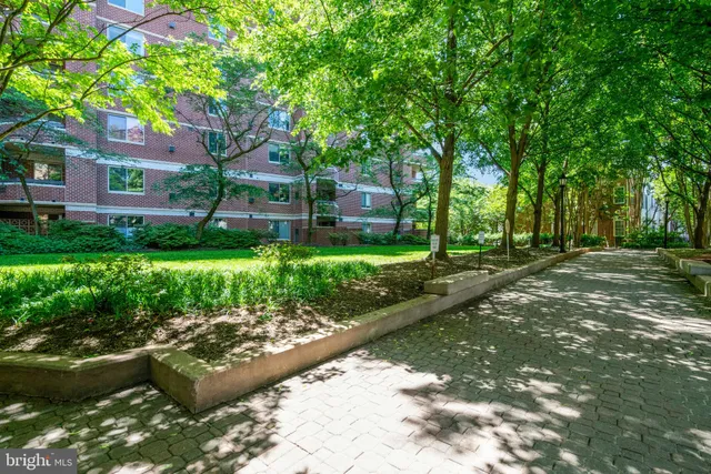 $899,000 | 1276 North Wayne Street, Unit 628, Arlington, VA 22201