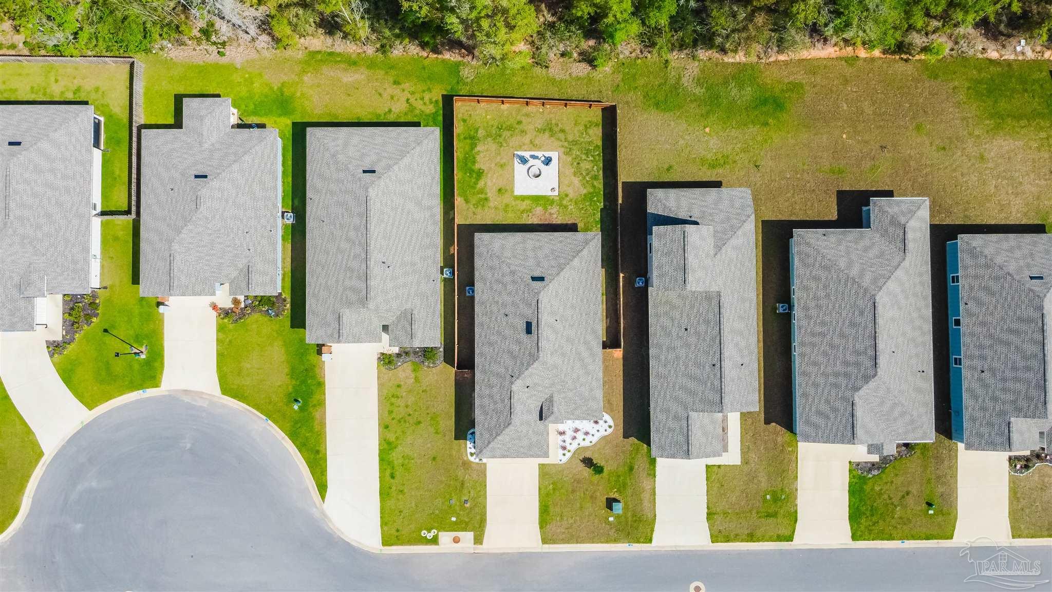 5320 Cornwall Drive Milton, FL 32583 - Photo 4 of 39