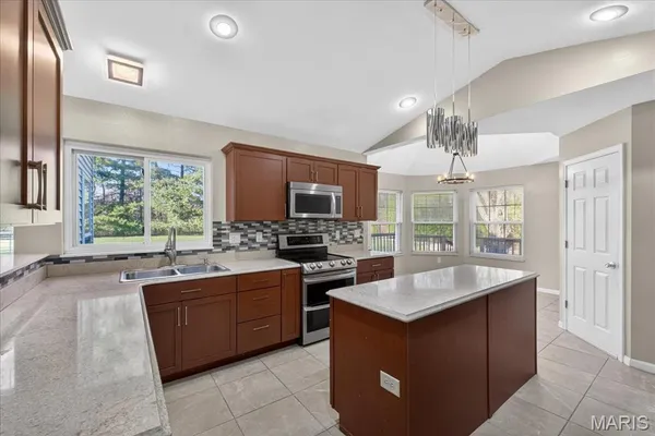 $420,000 | 1919 White Birch Lane, Belleville, IL 62226