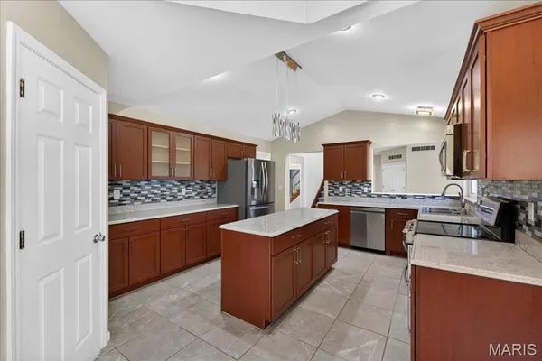 $420,000 | 1919 White Birch Lane, Belleville, IL 62226