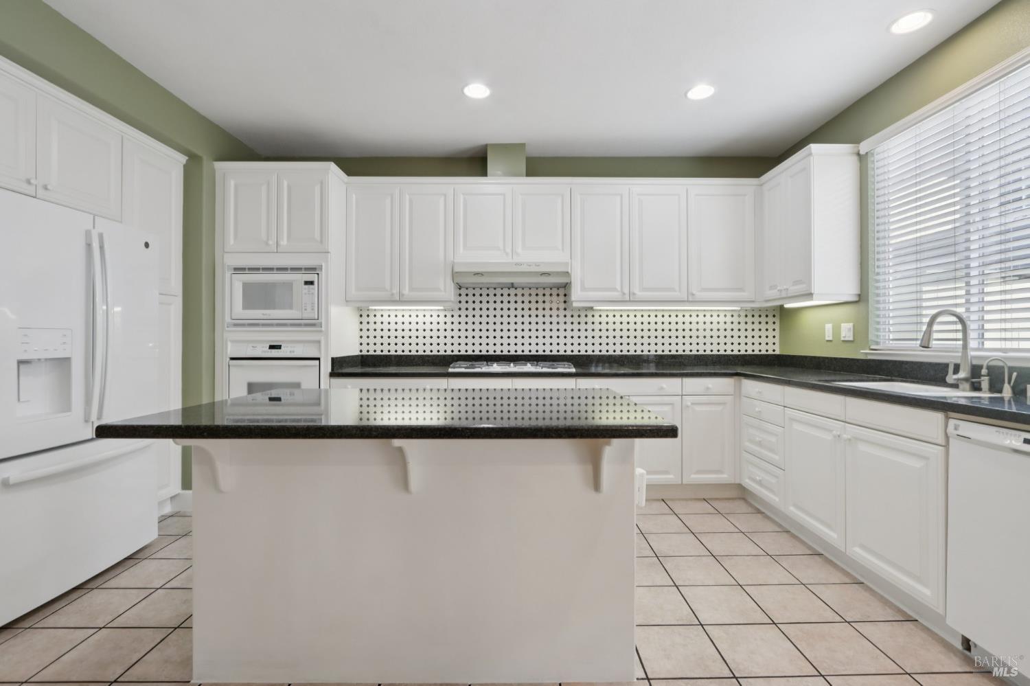 3287 Von Uhlit Ranch Road Napa, CA 94558 - Photo 13 of 48