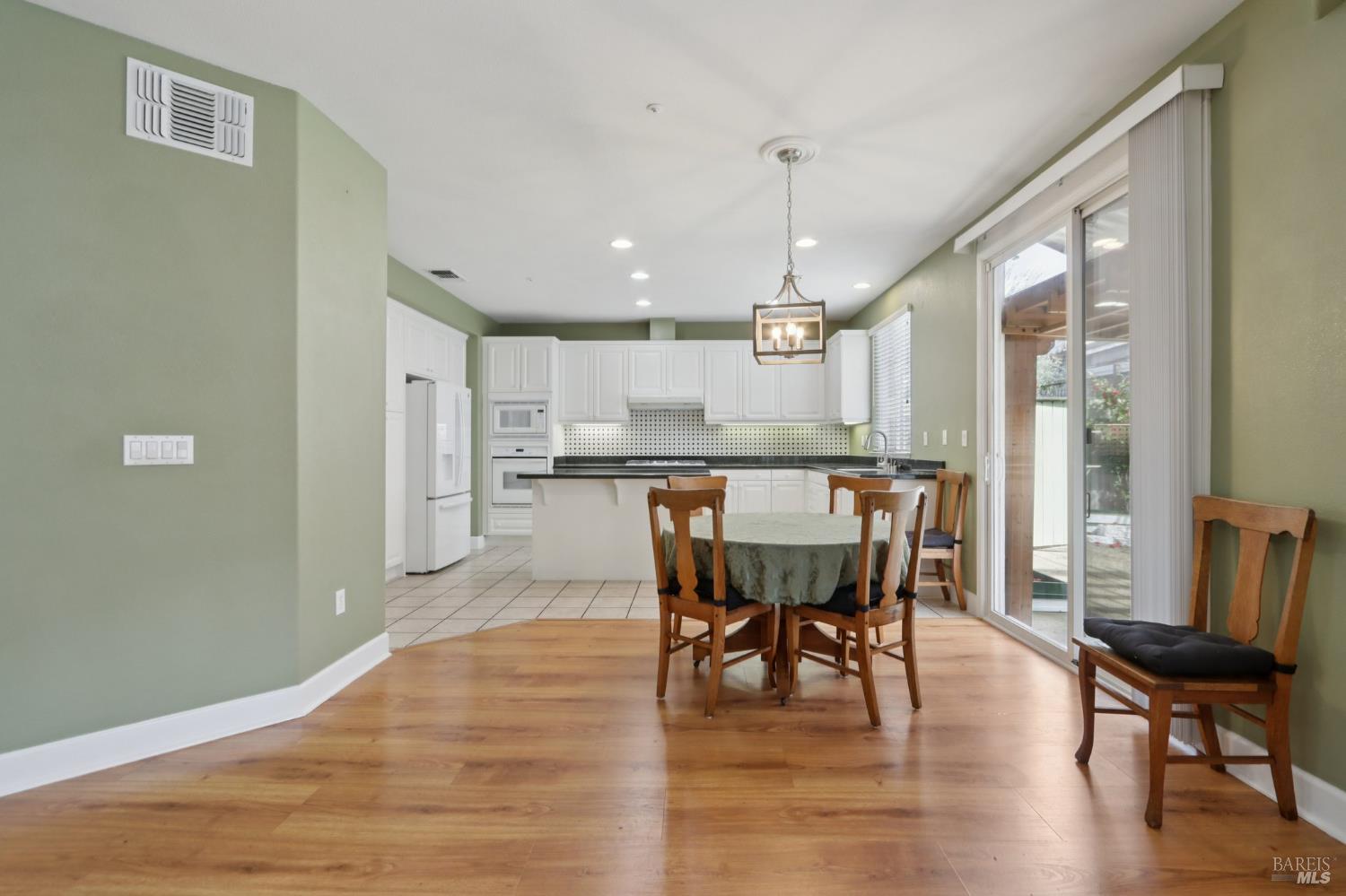 3287 Von Uhlit Ranch Road Napa, CA 94558 - Photo 9 of 48