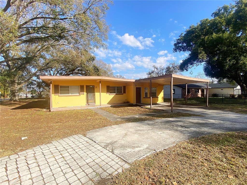 390 16th Street Northeast Winter Haven, FL 33881 - Photo 2 of 25