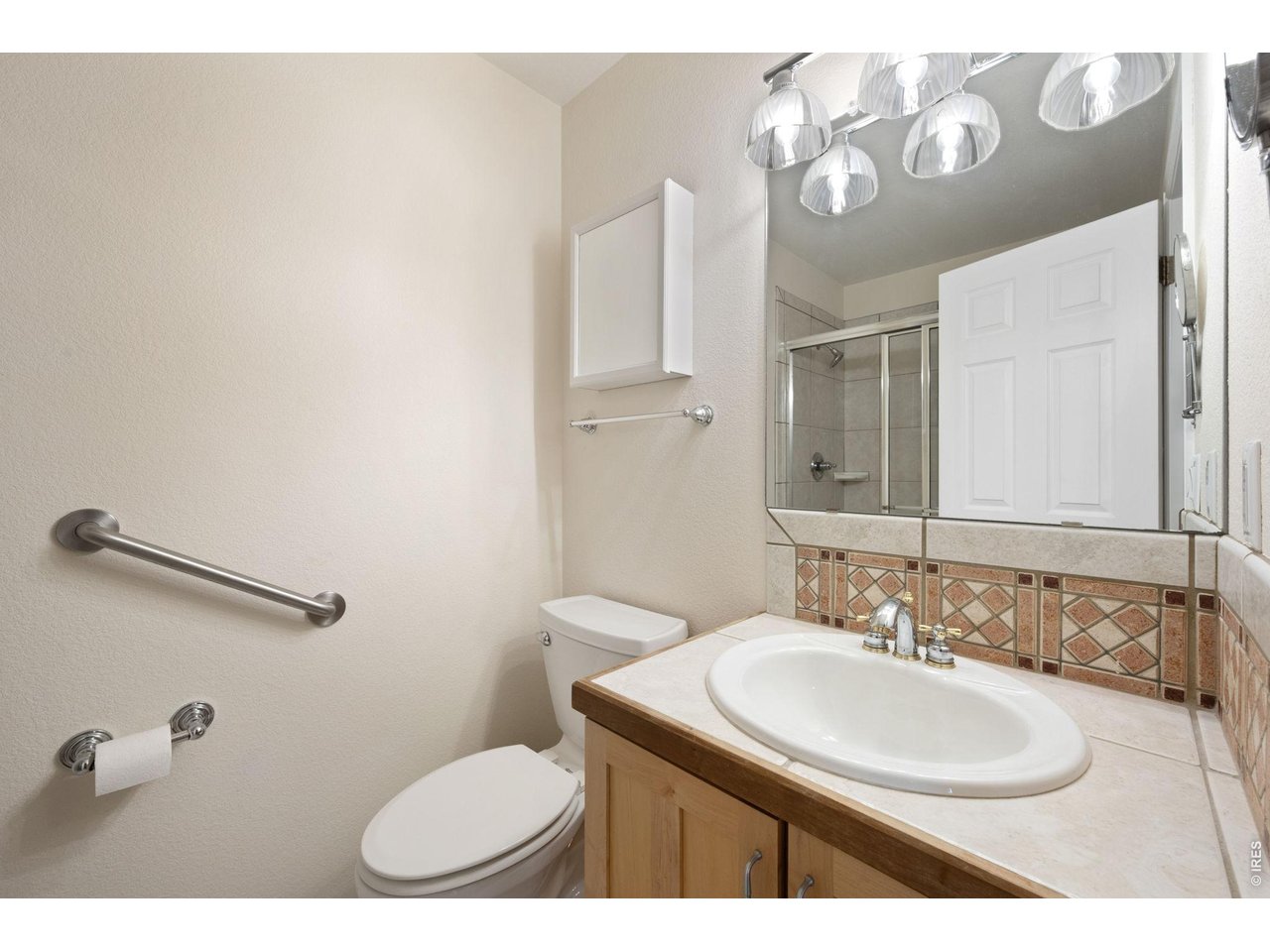 527 Valley View Road Loveland, CO 80537 - Photo 26 of 46 Main Level 3/4 Bath