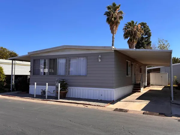 $280,000 | 2700 East Valley Parkway, Unit 272, Escondido, CA 92027