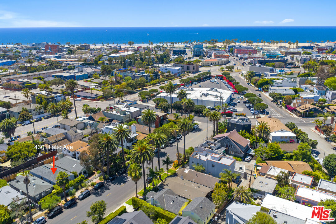 430 Rialto Avenue Venice, CA 90291 - Photo 23 of 23 an aerial view of residential houses with outdoor space