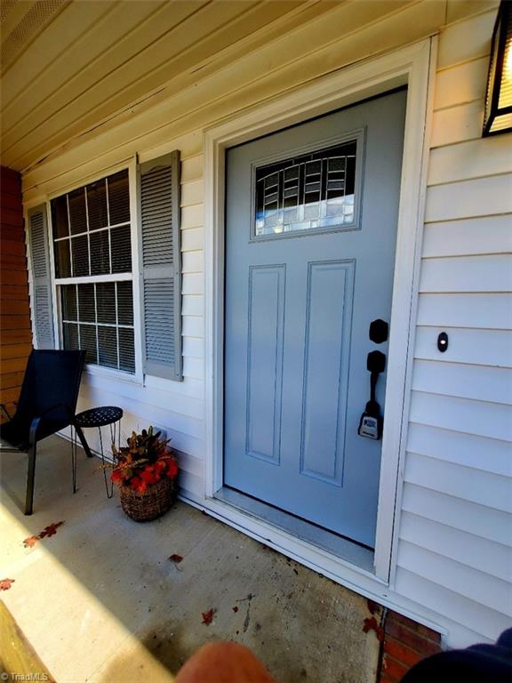 2208 Gable Way High Point, NC 27262 - Photo 8 of 20 Gallery Image 8