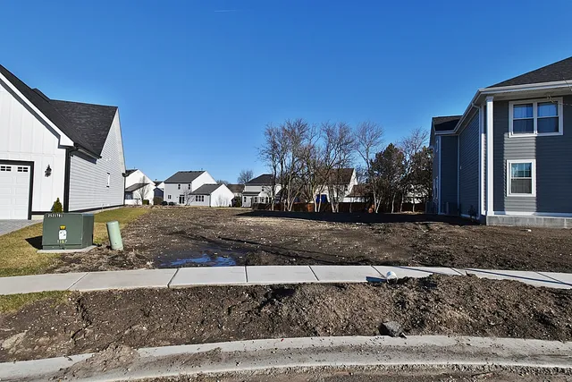 $725,000 | 4012 Faith Lane, St. Charles, IL 60174