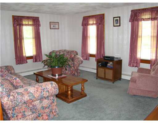 20 Hines Road Cumberland, RI 02864 - Photo 4 of 10 Living Room.