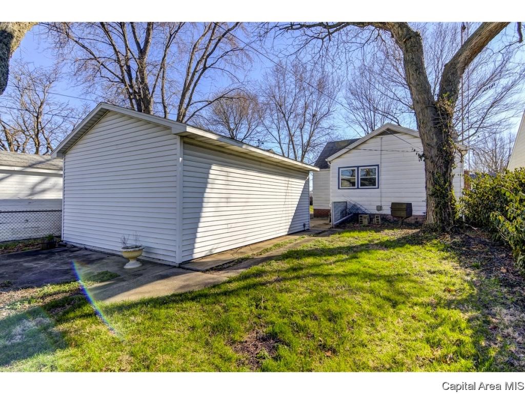 231 North Illinois Street Springfield, IL 62702 - Photo 7 of 20
