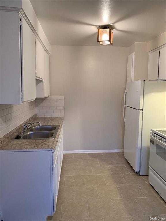 3330-3 Greenfield Road, Unit 3 Royal Oak, MI 48073 - Photo 3 of 8
