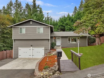 $874,998 | 18016 Southeast 147th Street, Renton, WA 98059