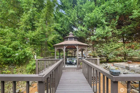 $874,998 | 18016 Southeast 147th Street, Renton, WA 98059