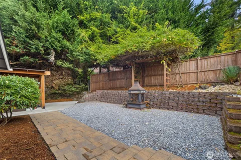 $874,998 | 18016 Southeast 147th Street, Renton, WA 98059