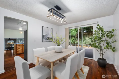 $874,998 | 18016 Southeast 147th Street, Renton, WA 98059