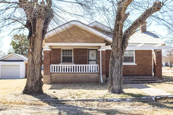 $115,000 | 302 East 6th Street, Clarendon, TX 79226