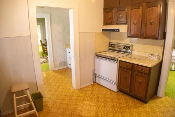 $115,000 | 302 East 6th Street, Clarendon, TX 79226