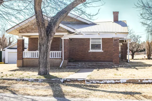 $115,000 | 302 East 6th Street, Clarendon, TX 79226