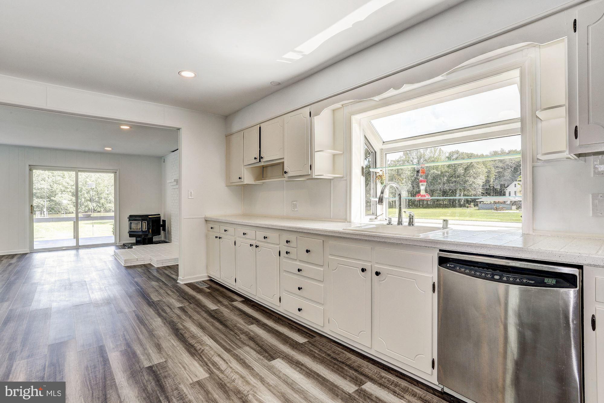 1323 South Seneca Road Baltimore, MD 21220 - Photo 12 of 43 Kitchen