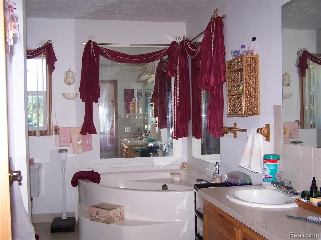 3576 West Caro Road Caro, MI 48723 - Photo 5 of 19 Gallery Image 5