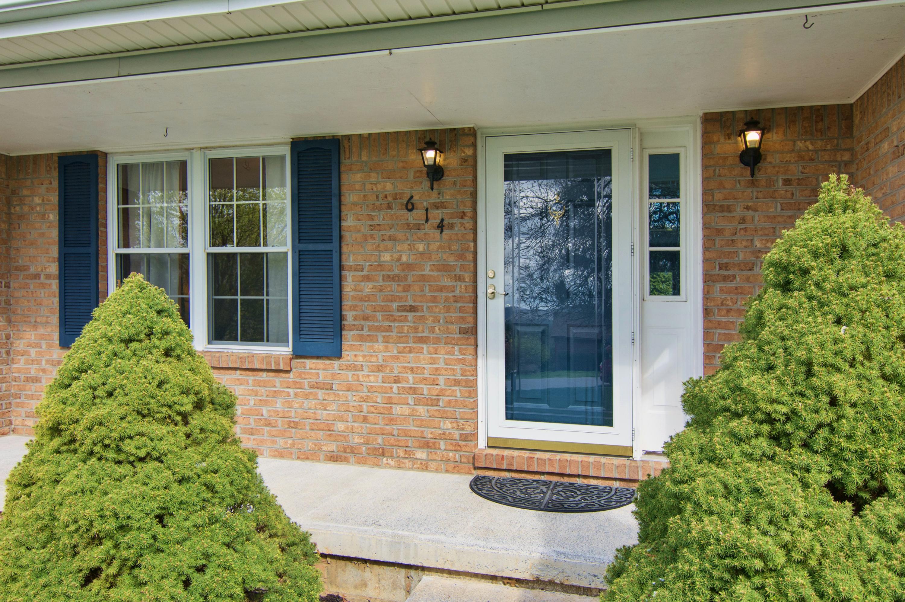 614 Crowfield Cir Road Lewisburg, WV 24901 - Photo 8 of 71 Gallery Image 8