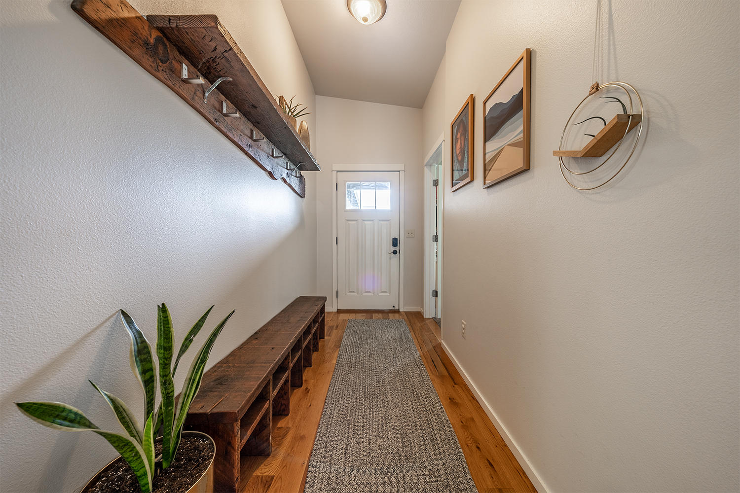 1012 Lithia Way Talent, OR 97540 - Photo 7 of 39 DSC00529-HDR