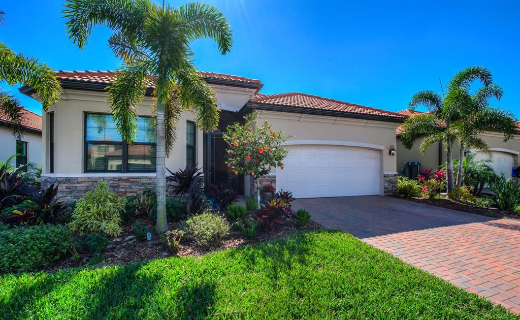 Welcome to your new home at 25123 Spartina Drive in sunny Venice Florida!