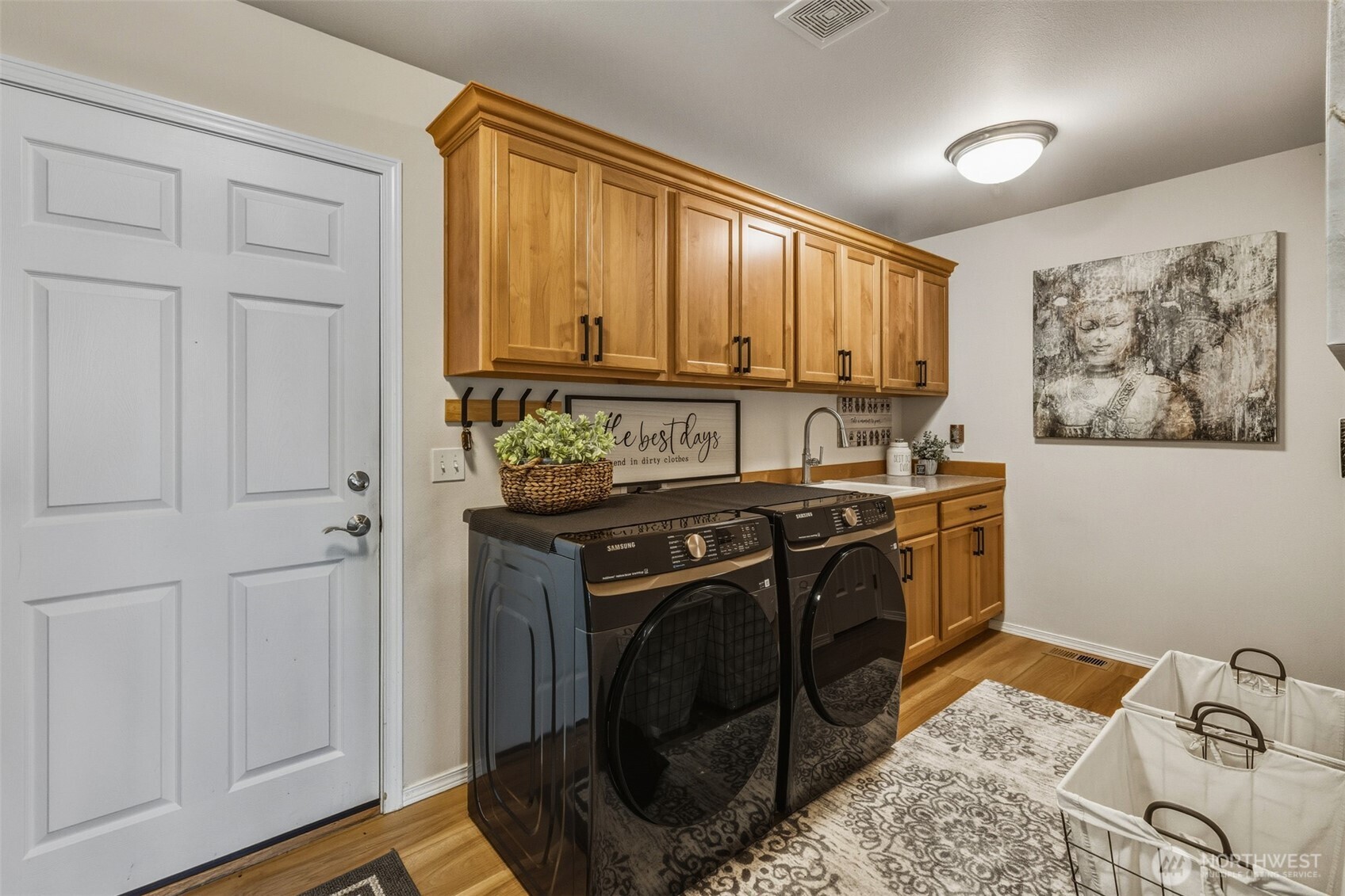855 Louella Heights Road Sequim, WA 98382 - Photo 16 of 40 a view of a kitchen with stove top oven