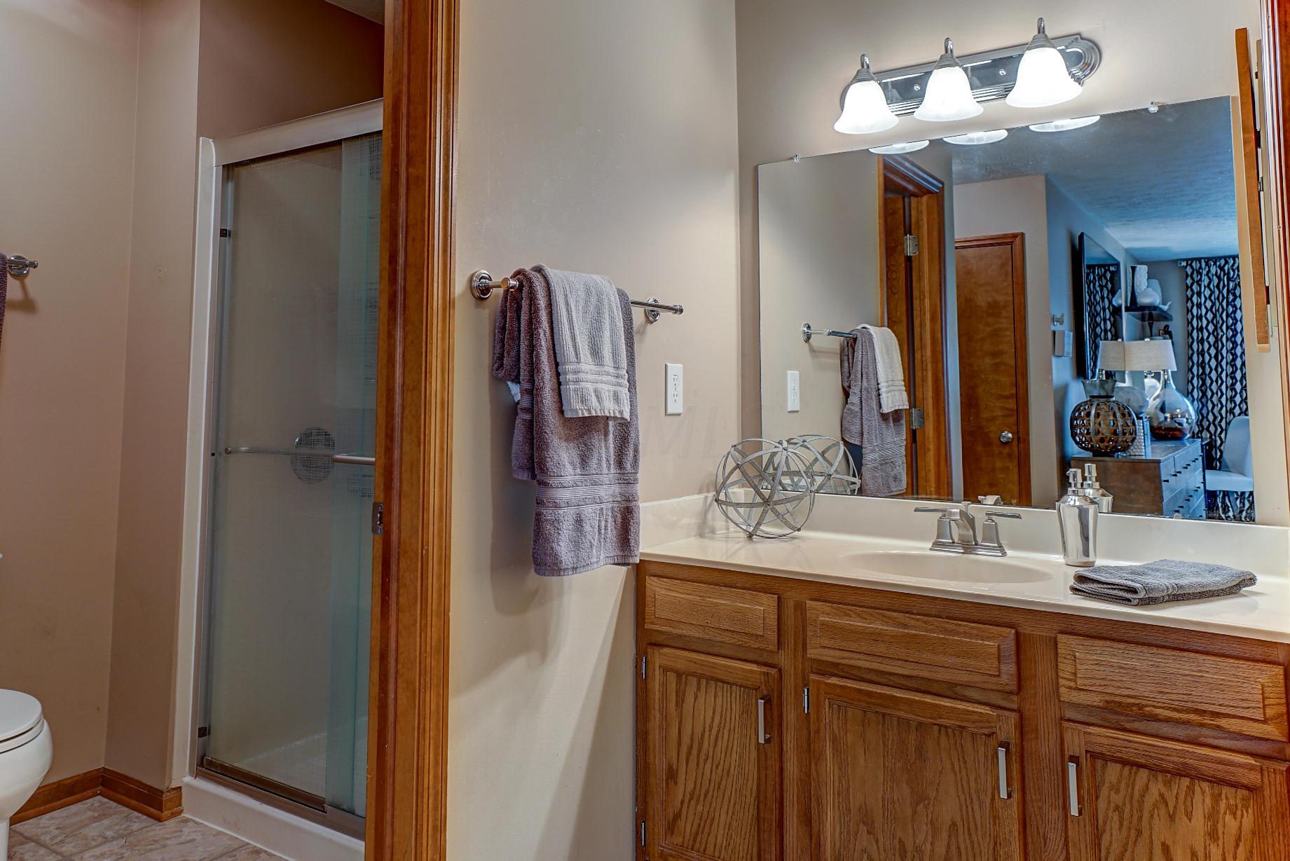 801 Lindenhaven Road Columbus, OH 43230 - Photo 5 of 29
