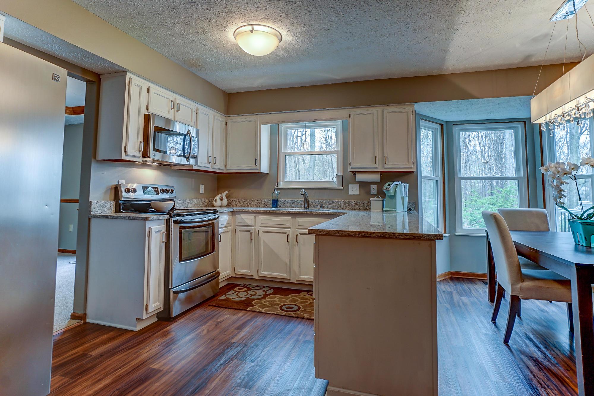 801 Lindenhaven Road Columbus, OH 43230 - Photo 8 of 29