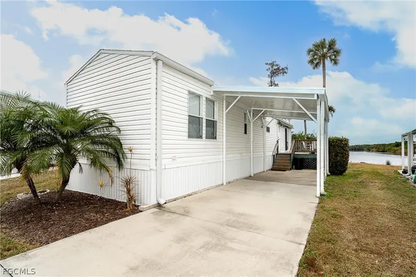 $144,900 | 8320 Riverside Drive, Unit 94, Punta Gorda, FL 33982
