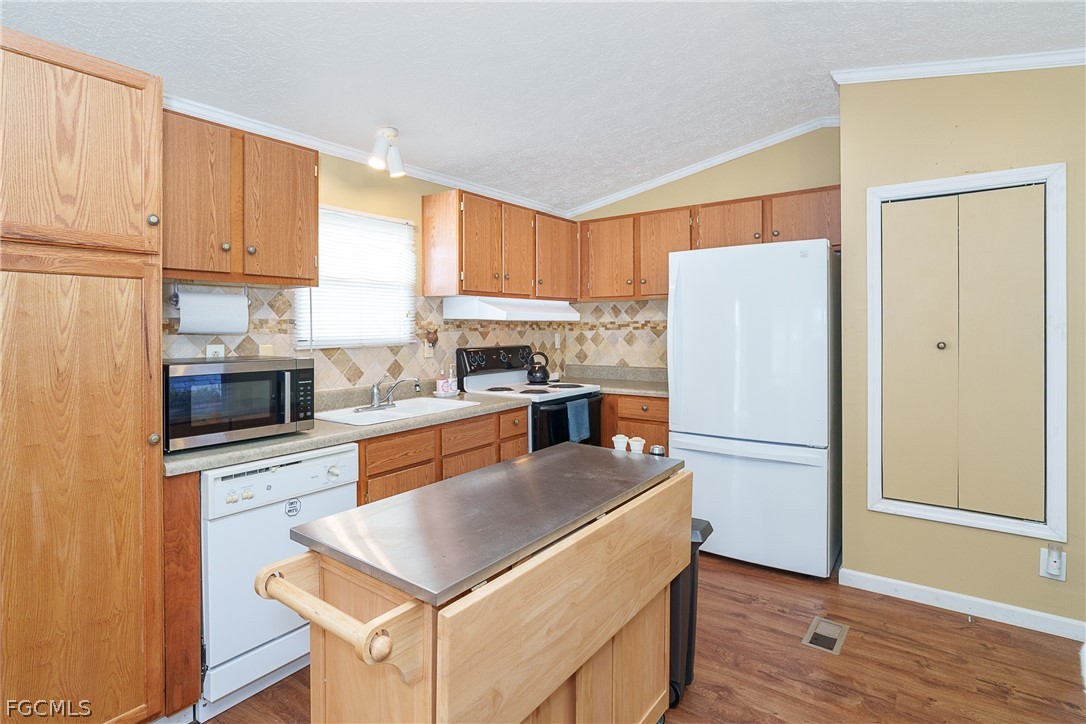 8320 Riverside Drive, Unit 94 Punta Gorda, FL 33982 - Photo 31 of 46